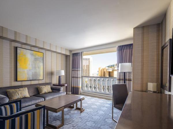 Caesars Palace Hotel & Casino : photo 2 de la chambre suite studio lit king-size exécutive julius - vue sur strip - non-fumeurs