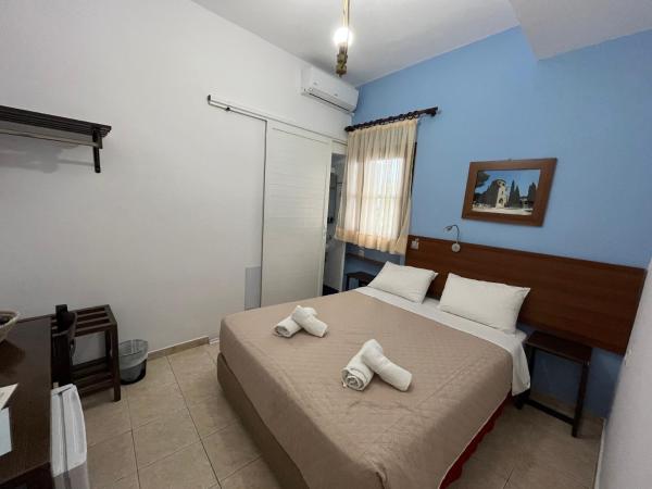 Eleni Rooms : photo 2 de la chambre chambre double