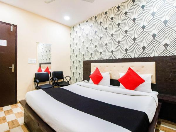 Collection O Hotel KResidency : photo 9 de la chambre chambre triple classique