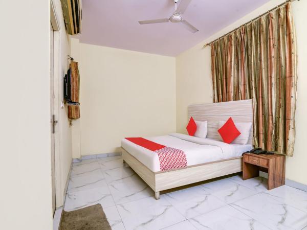 Flagship 74192 Vishwakarma Palace : photo 2 de la chambre chambre triple classique