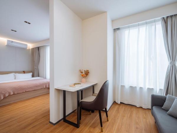 Ketangjian Hotel - Shanghai Railway Station Baoshan Road Subway Station : photo 2 de la chambre suite deluxe