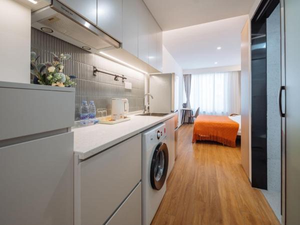 Ketangjian Hotel - Shanghai Railway Station Baoshan Road Subway Station : photo 6 de la chambre chambre lit queen-size deluxe