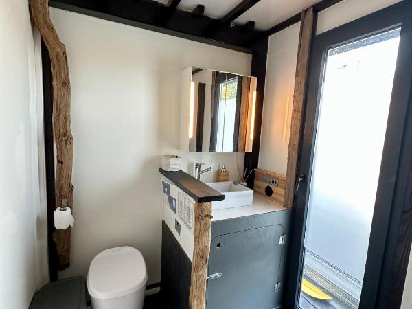 Hausboot Iron Franz- Entspannung auf dem Wasser : photo 6 de la chambre mobile home