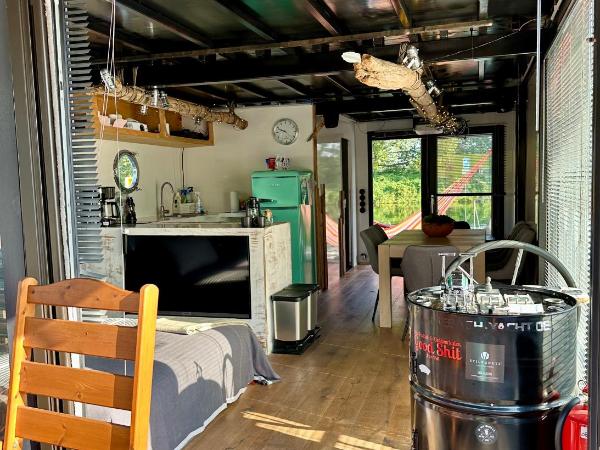 Hausboot Iron Franz- Entspannung auf dem Wasser : photo 7 de la chambre mobile home