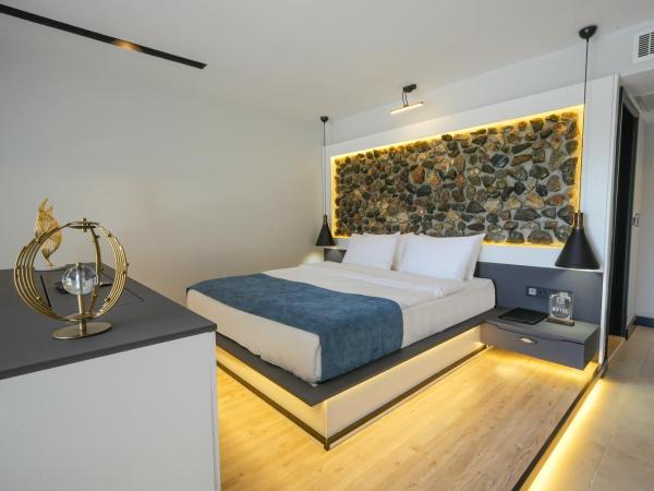 Ramitos Boutique Hotel : photo 3 de la chambre chambre triple - vue sur mer