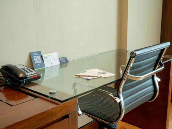 DoubleTree by Hilton-Pune Chinchwad : photo 7 de la chambre chambre d'hôtes hilton avec lits jumeaux