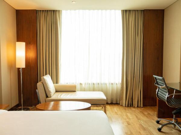 DoubleTree by Hilton-Pune Chinchwad : photo 4 de la chambre hilton guest room queen bed