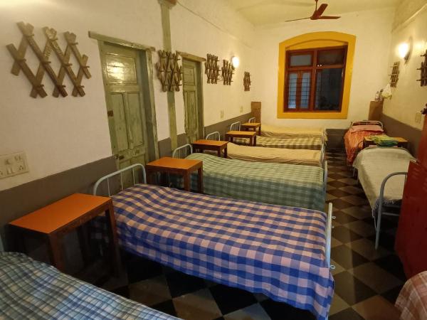Hostel Vasantashram CST Mumbai : photo 10 de la chambre lit simple dans dortoir pour hommes