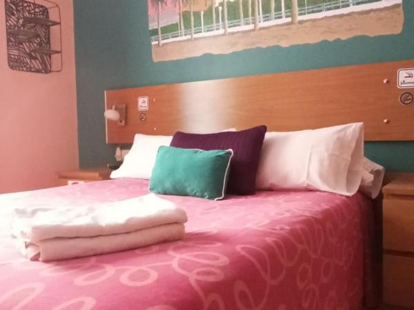 Pensión Alicante San Nicolás : photo 10 de la chambre chambre double avec salle de bains commune