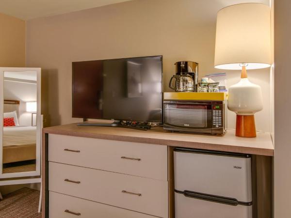Nashville Riverfront Lofts : photo 3 de la chambre downtown king studio w/kitchenette - unit 4