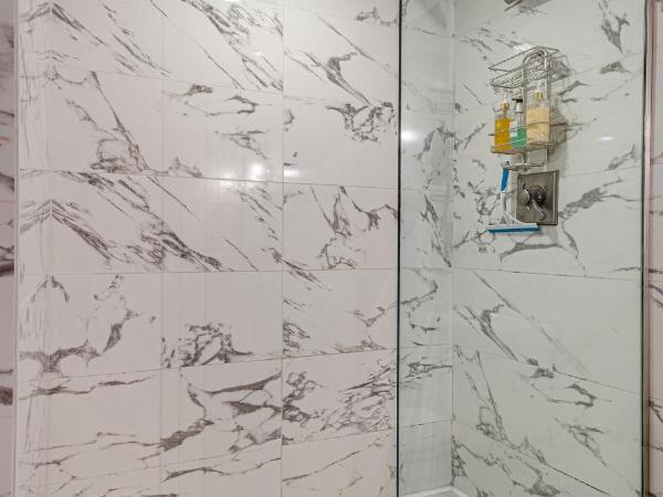 Nashville Riverfront Lofts : photo 10 de la chambre downtown nashville large king studio suite - unit 7