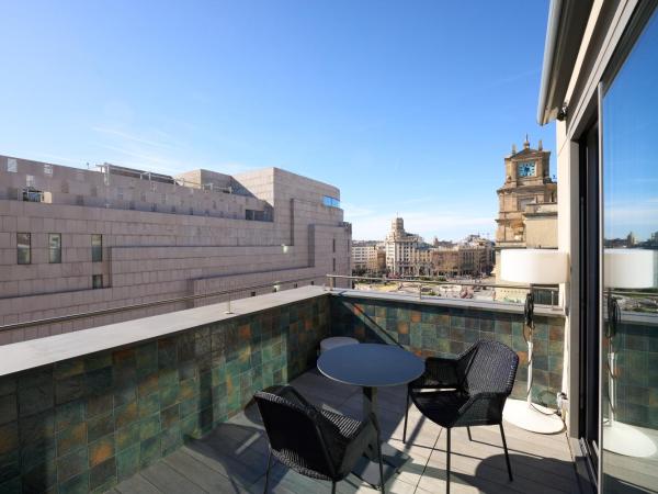 Catalonia Square 4* Sup : photo 7 de la chambre chambre double ou lits jumeaux supérieure avec terrasse