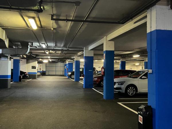 Silken Monumental Naranco : photo 7 de la chambre chambre lits jumeaux avec parking