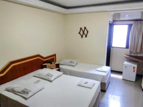 Aero Plaza Hotel : photo 10 de la chambre superior triple room with air conditioning (1 double bed +1 twin bed)
