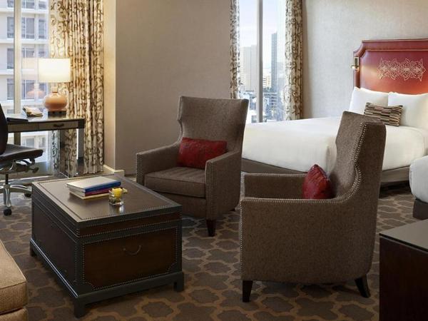 Fairmont Dallas : photo 3 de la chambre suite junior lit queen-size - vue sur ville