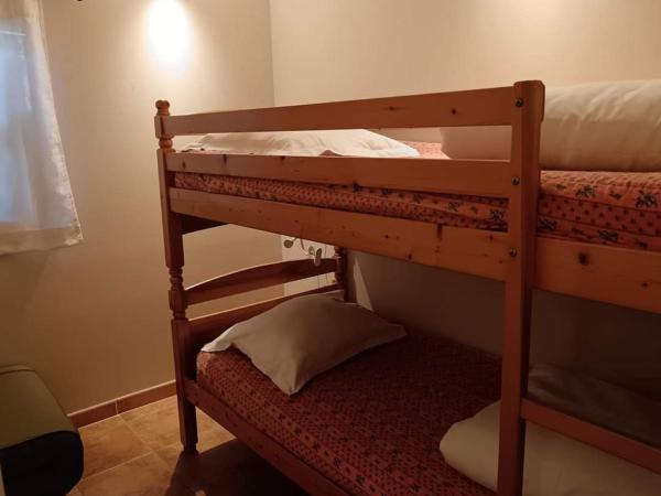 Mas de la Tour Carbonnière : photo 4 de la chambre appartement avec douche