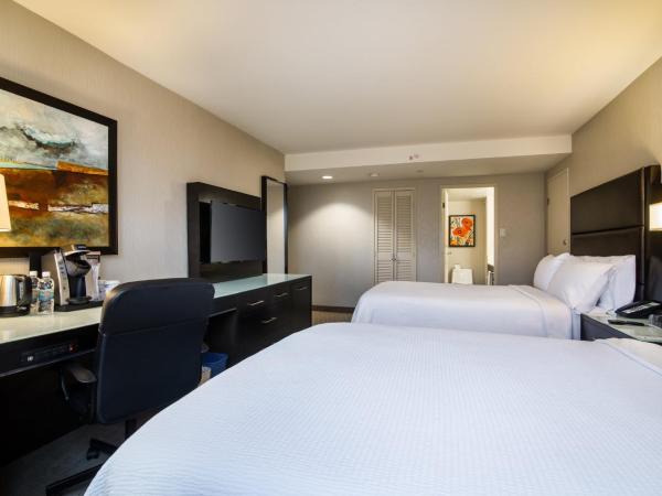 Holiday Inn Vancouver-Centre Broadway, an IHG Hotel : photo 6 de la chambre chambre double standard avec balcon 