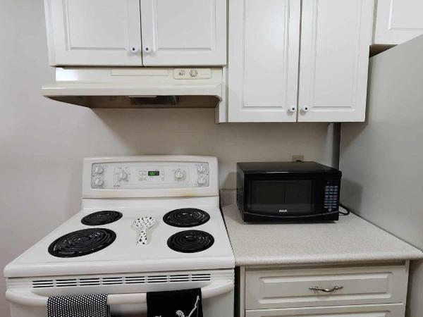 Cozy Town house : photo 7 de la chambre chambre double ou lits jumeaux avec salle de bains commune