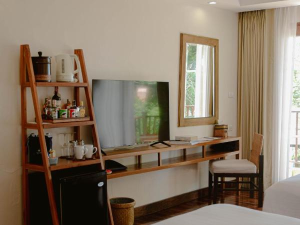 Rawi Warin Resort And Spa - SHA Extra Plus : photo 2 de la chambre chambre deluxe double ou lits jumeaux