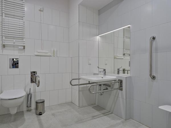 Noli Mokotow - Modern Scandinavian Style close to the Airport & easy access to city center : photo 4 de la chambre large accessible studio