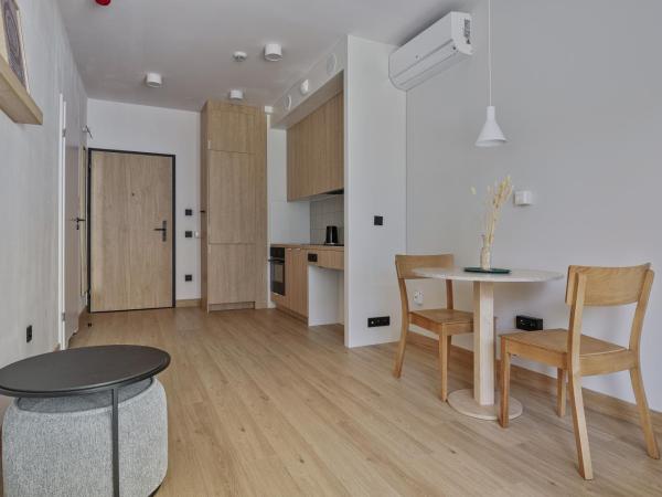Noli Mokotow - Modern Scandinavian Style close to the Airport & easy access to city center : photo 7 de la chambre large accessible studio