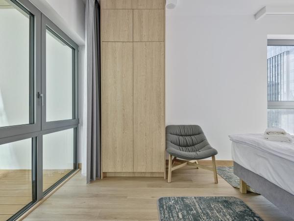 Noli Mokotow - Modern Scandinavian Style close to the Airport & easy access to city center : photo 6 de la chambre large accessible studio