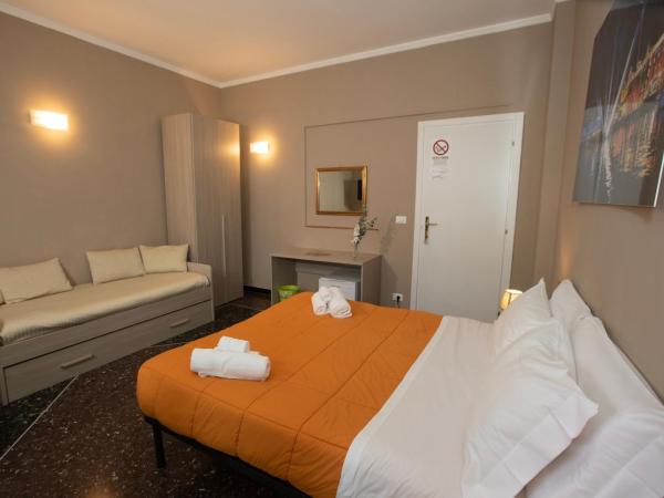 Casa Vittoria di San Martino Affittacamere : photo 4 de la chambre chambre double avec balcon