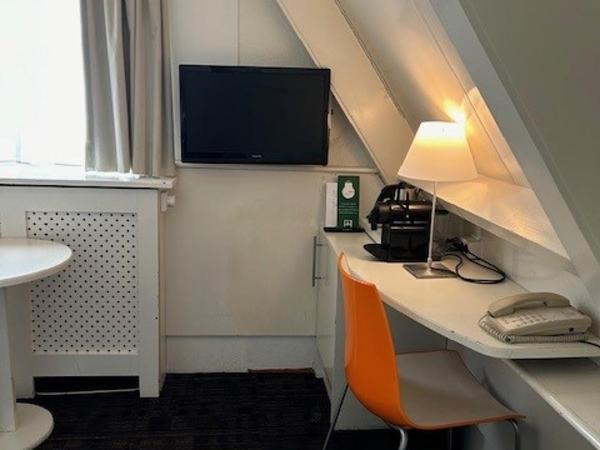 Multatuli Hotel : photo 7 de la chambre chambre simple