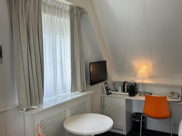 Multatuli Hotel : photo 8 de la chambre chambre simple