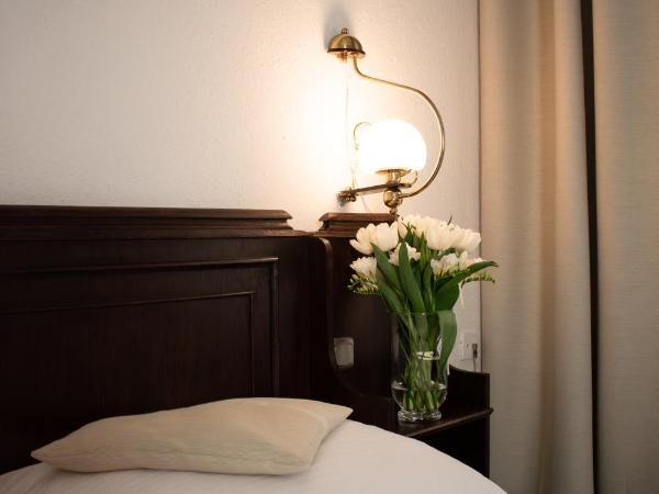 Hotel Dwór Polski : photo 9 de la chambre chambre lits jumeaux