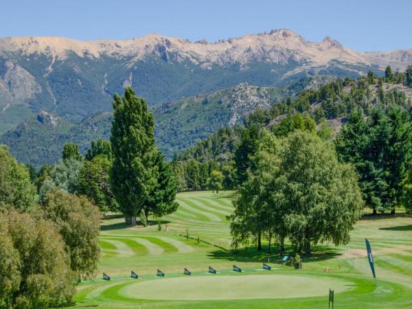 Arelauquen Lodge, a Tribute Portfolio Hotel : photo 3 de la chambre view twin, mountain and lake view