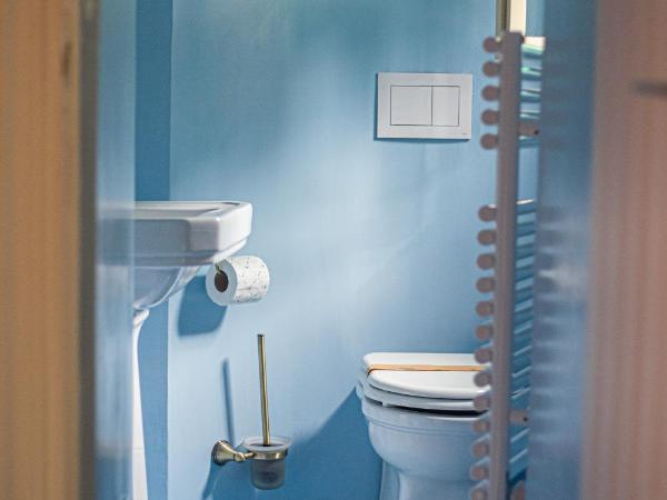 Maison Giannino : photo 8 de la chambre chambre double avec salle de bains privative