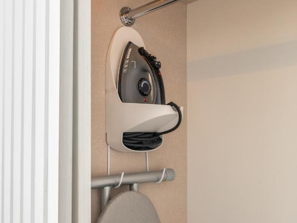 Hilton Skanes Monastir Beach Resort : photo 6 de la chambre suite 1 chambre lit king-size avec vue sur mer