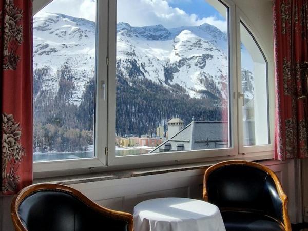 Soldanella : photo 4 de la chambre chambre double ou lits jumeaux - vue sur lac