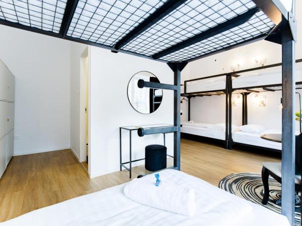 Maverick Ensuites : photo 4 de la chambre lit simple dans un dortoir de 6 lits réservé aux femmes