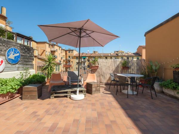 Ostello Umile : photo 7 de la chambre chambre double avec salle de bains commune