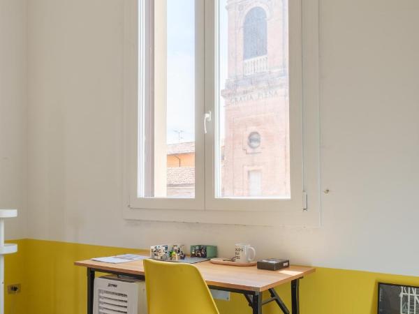 Ostello Umile : photo 10 de la chambre chambre double avec toilettes communes