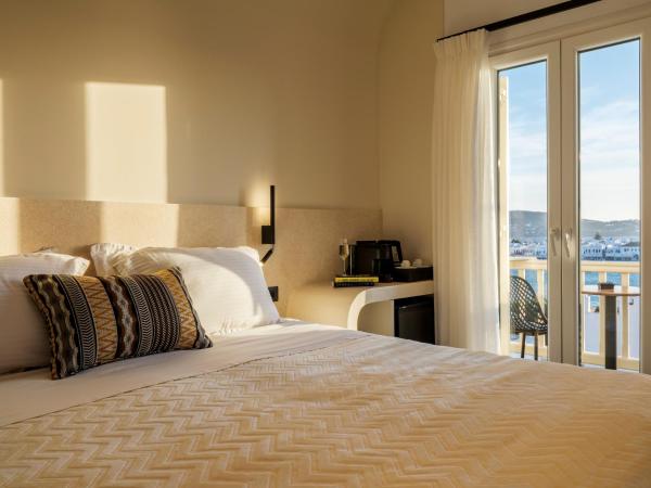 Yalos Hotel Sunset view Mykonos town private rooms : photo 9 de la chambre chambre double ou lits jumeaux - vue sur mer