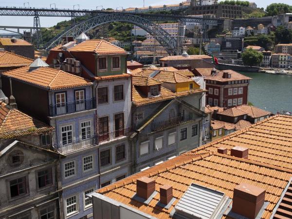 Hotel Carris Porto Ribeira : photo 2 de la chambre chambre double ou lits jumeaux basique - vue sur rivière