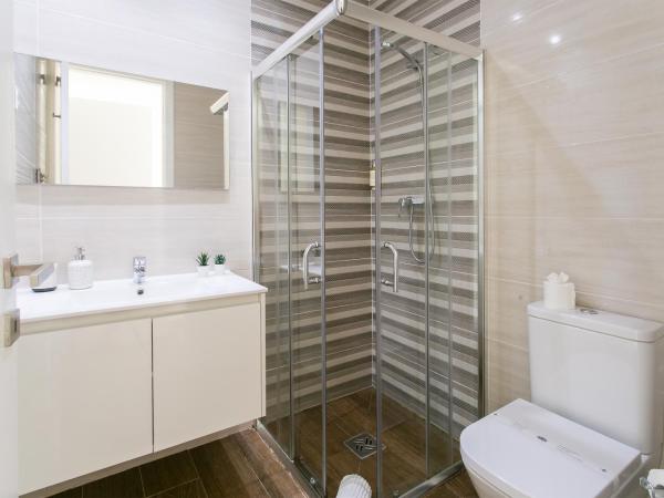 Golden Stay - B&B Experience : photo 8 de la chambre suite - vue sur ville