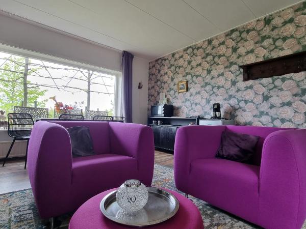 City Farmer-Amsterdam, Stay, Inn, Loft, Bed, Bike and Breakfast : photo 4 de la chambre chambre familiale avec salle de bains privative