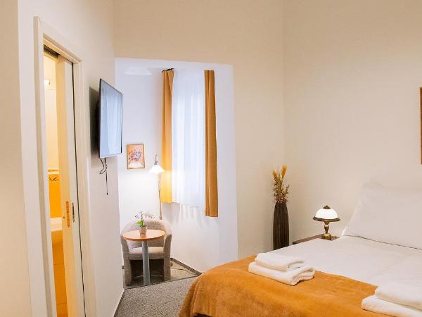 Old Prague House : photo 10 de la chambre chambre double ou lits jumeaux avec salle de bains privative