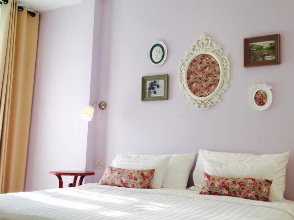 Nai Suan Bed and Breakfast : photo 1 de la chambre chambre double deluxe avec balcon