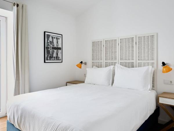 Casa Apollo Guesthouse : photo 2 de la chambre suite lit queen-size - vue sur piscine