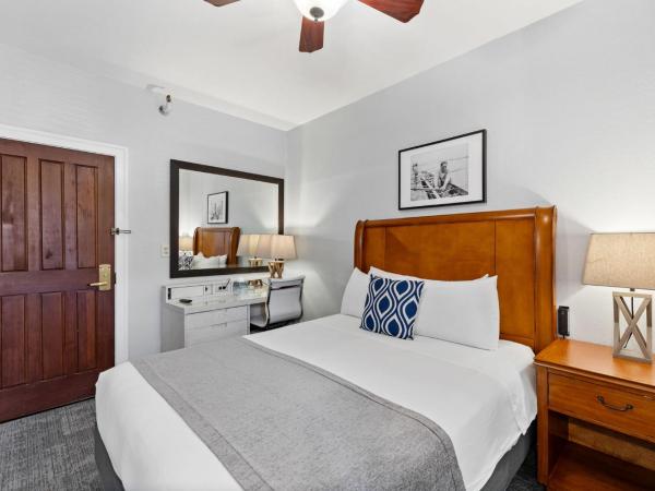 College Inn Hotel : photo 4 de la chambre premium room - one queen bed, private bathroom