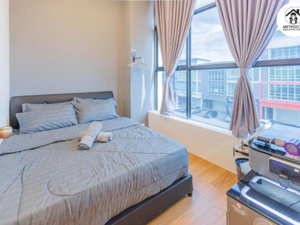 MetroCity Backpackers : photo 9 de la chambre chambre double - vue sur montagne