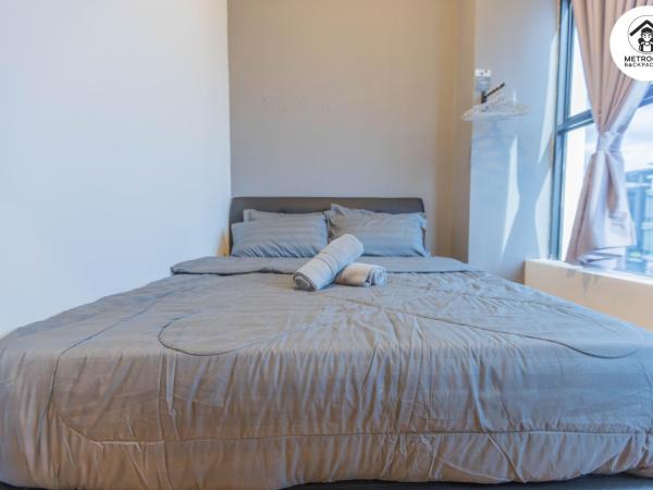 MetroCity Backpackers : photo 7 de la chambre chambre double - vue sur montagne