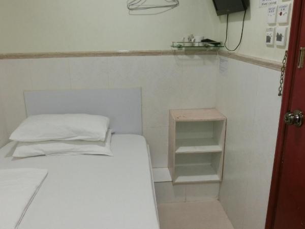 Li Cheng Guesthouse : photo 3 de la chambre chambre simple avec salle de bains privative