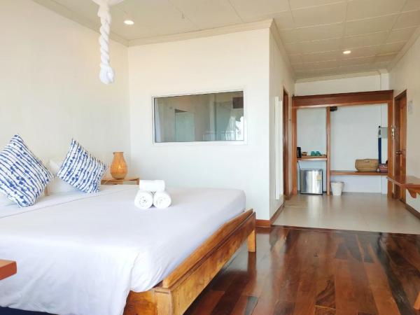 Twin Bay Resort Koh Lanta : photo 10 de la chambre bungalow de luxe - côté plage