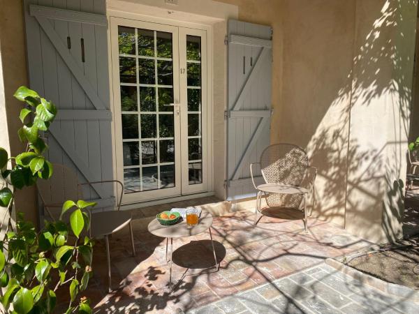 Lou Cagnard : photo 4 de la chambre chambre de luxe avec terrasse